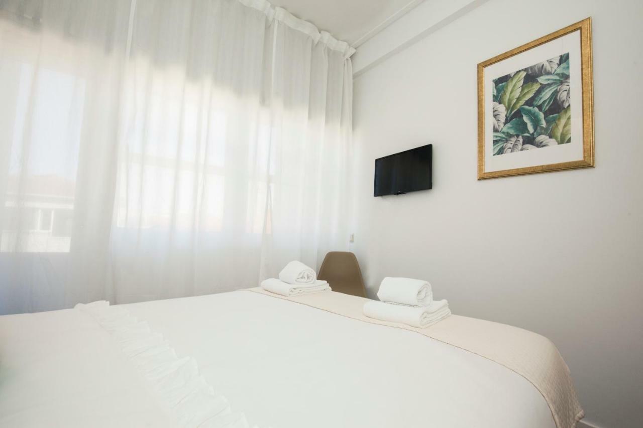 Ml Apartments Charming Rooms Porto Exterior photo